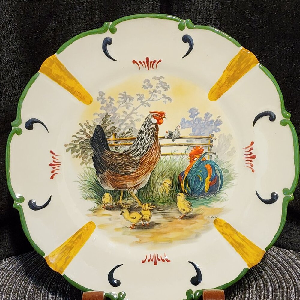 Decorative Farmhouse Plate with Rooster Design